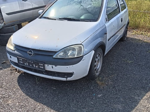 Dezmembrez Opel Corsa C 2002 Hatchback 1.7 CDTI