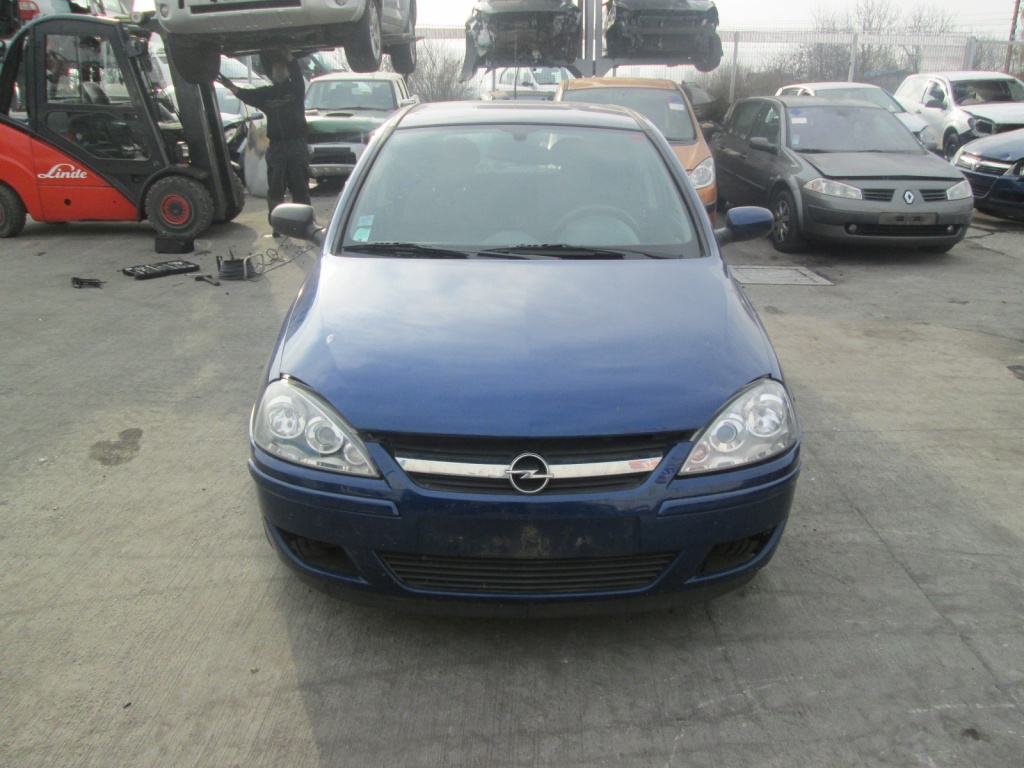Dezmembrez Opel Corsa C motor 1.2 benzina tip Z12XE