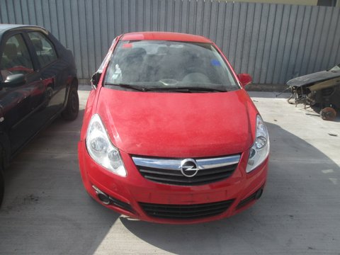 Dezmembrez opel corsa d 1.0i 2009