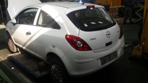 Dezmembrez opel corsa d 1.3 cdti