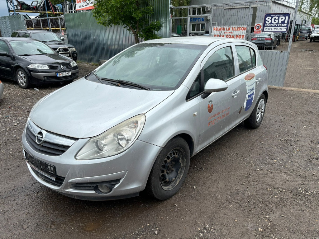 Dezmembrez Opel Corsa D 1.3 tip motor Z13DTJ 2010