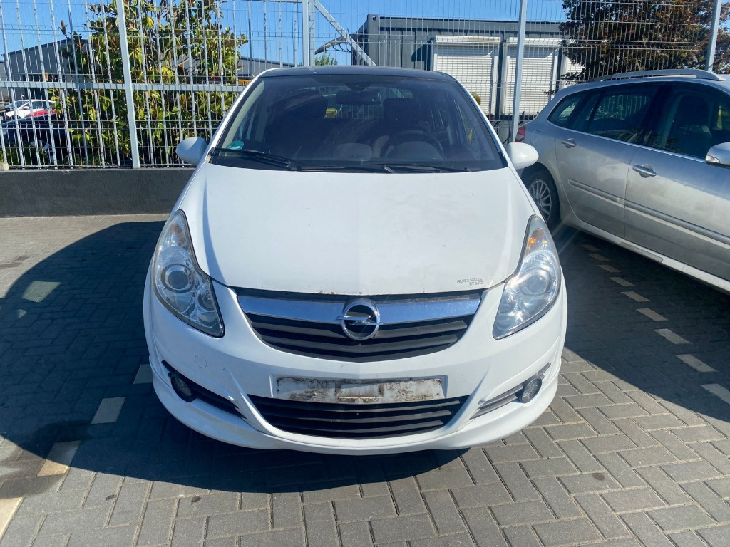 Dezmembrez Opel Corsa D 1.4 benz 2010 (Pachet OPC) A14XER