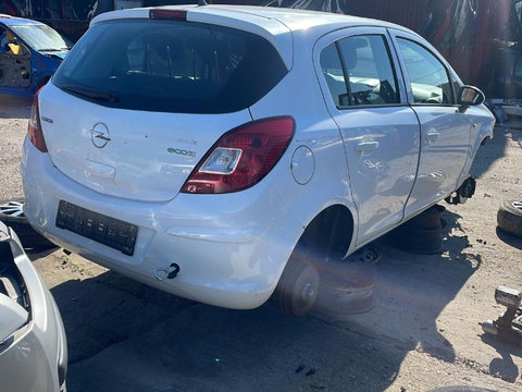 Dezmembrez opel corsa D 2009, volan stanga, 1.0 b Z10XEP cutie manuala 5 trepte