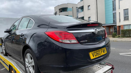 Dezmembrez Opel insignia 2l Diesel