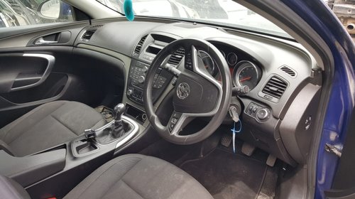 Dezmembrez Opel Insignia A 2010 hatchbac