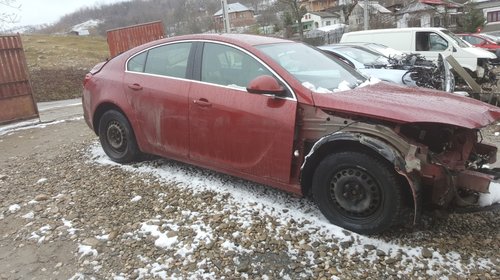 Dezmembrez opel insignia a,an 2010,motor