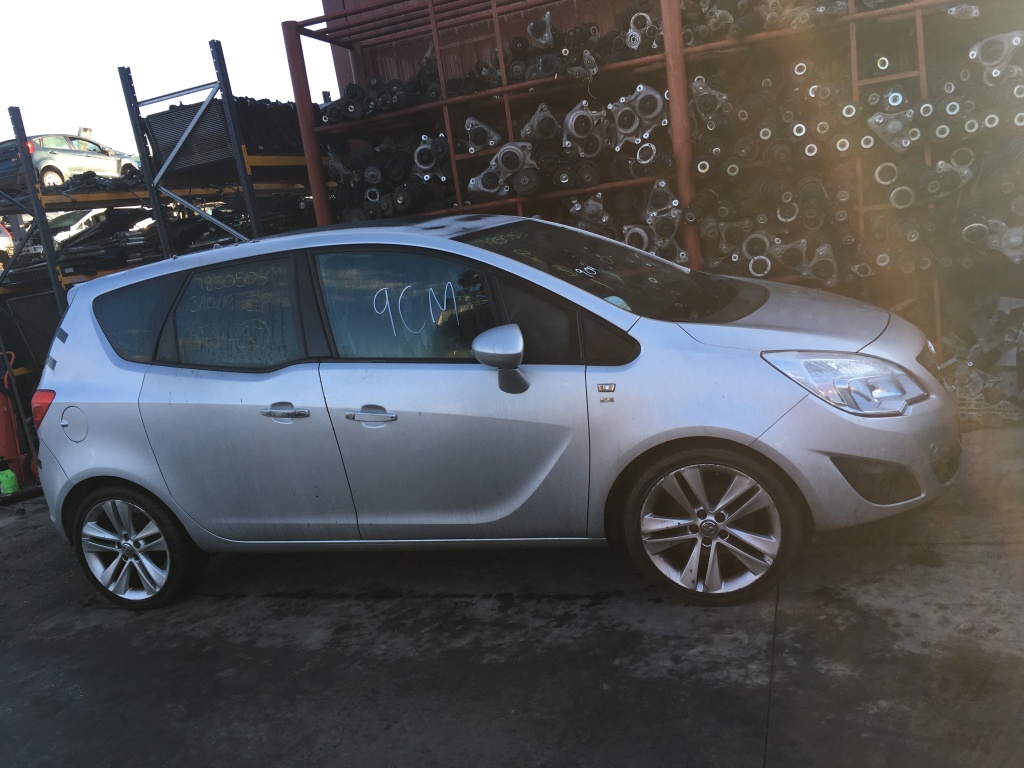 Dezmembrez Opel Meriva B 2010 van 1.4
