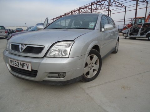 Dezmembrez Opel Signum din 2003, 2.2 b