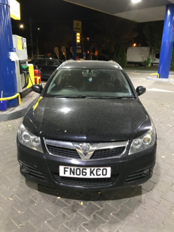Dezmembrez Opel Vectra C break 1.9 120cp 6+1 trepte