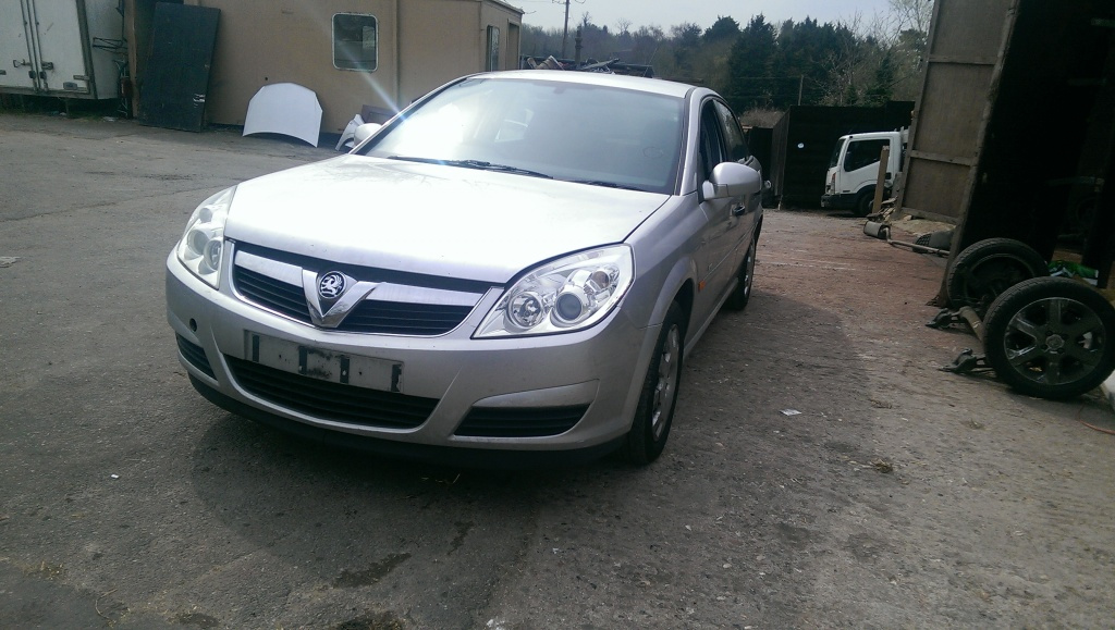 Dezmembrez Opel Vectra C Facelift 1.9 CDTI