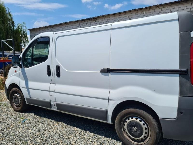 Dezmembrez Opel Vivaro Renault Trafic Pr