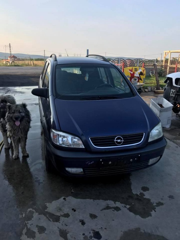 Dezmembrez Opel Zafira motor 2000 dtl an fabr 2002