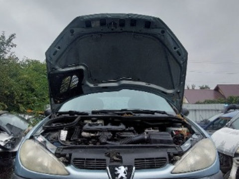 Dezmembrez Peugeot 206 an 2001 motor 1.9 diesel