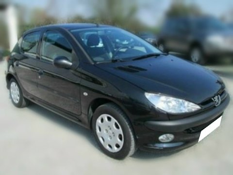 Dezmembrez Peugeot 206 hatchback 1.9, 2003