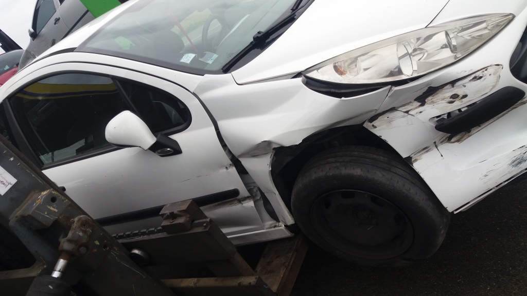 DEZMEMBREZ PEUGEOT 207 1.6HDI DIN 2008 2