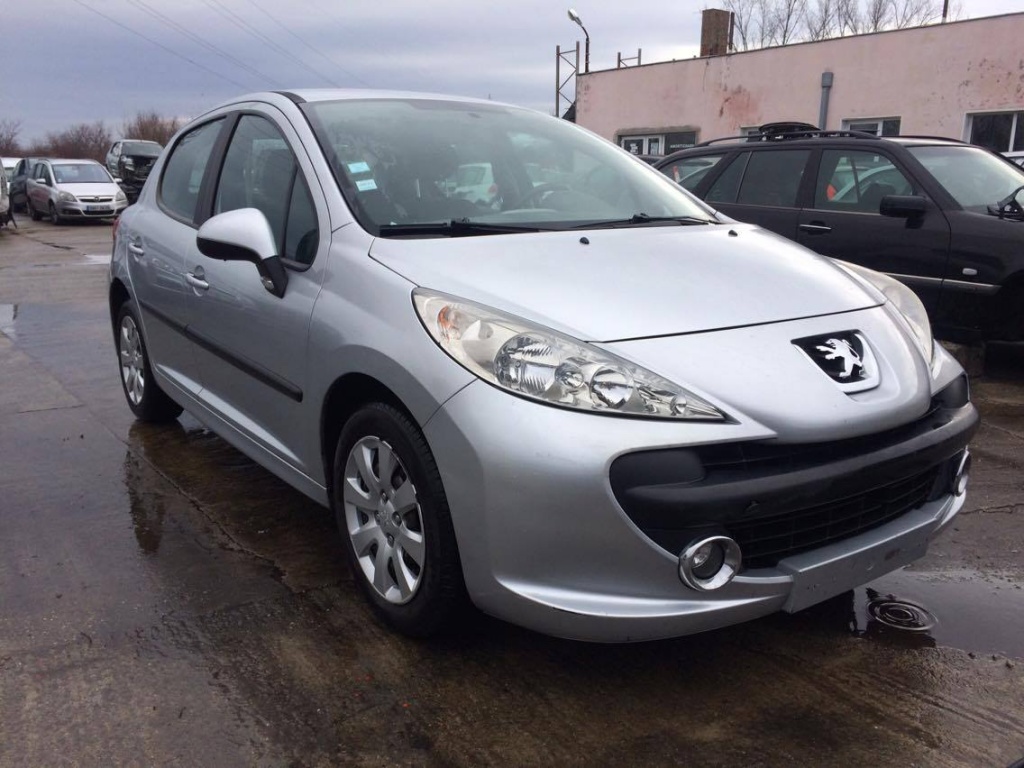 Dezmembrez Peugeot 207 2008 HATCHBACK 1.