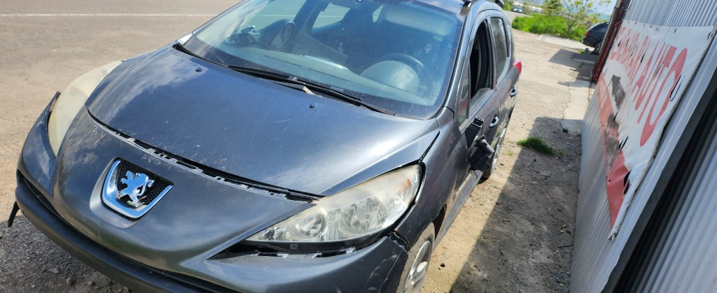 Dezmembrez peugeot 207 sw 2009