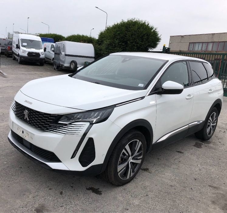 Dezmembrez Peugeot 3008 II GT-line facelift 1.5 hdi Yh01 2022 d europa