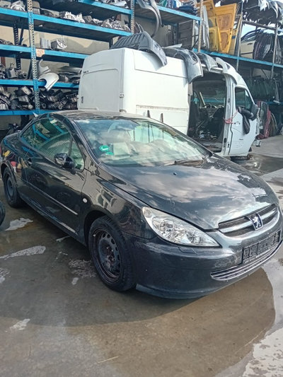 Dezmembrez Peugeot 307 cc 2007 cabrio 2.0