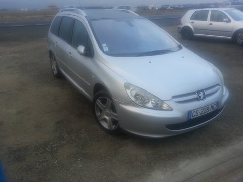 Dezmembrez Peugeot 307 din 2003