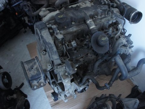 Dezmembrez Peugeot 307 motor