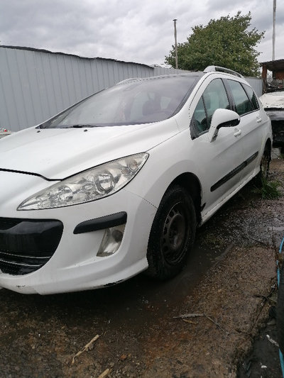 Dezmembrez Peugeot 308 2010 sw panoramic 1.6 HDI 6