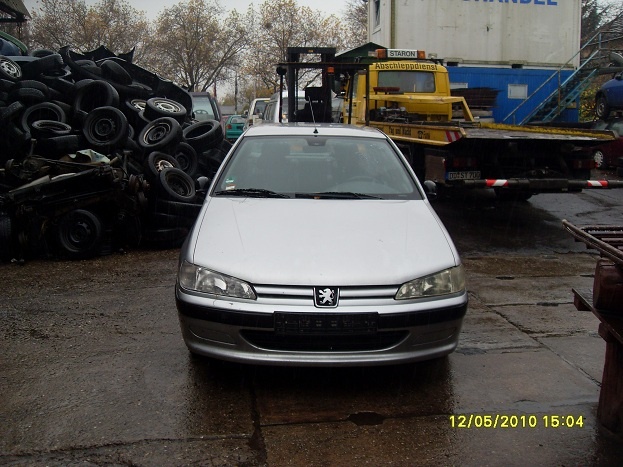 Dezmembrez Peugeot 406 BERLINA din 1996, 1.6 b