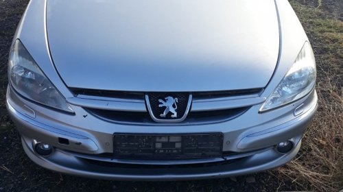 Dezmembrez peugeot 607 2006