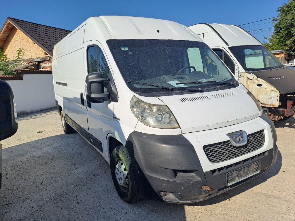 Dezmembrez Peugeot Boxer 2009 duba 2 2 h