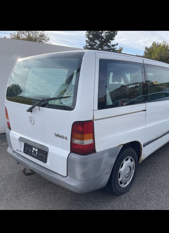 Dezmembrez Piese Mercedes Vito W638 110CDI 2001