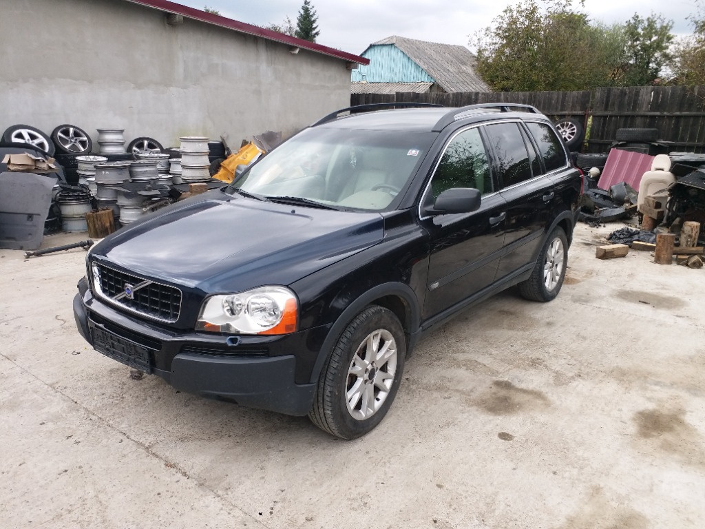 Dezmembrez Piese Sh Volvo Xc90 2.4 Diese