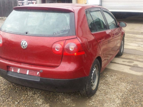 Dezmembrez / Piese VW Golf 5 1.6 Benzina