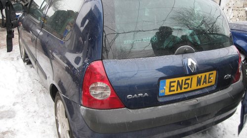 dezmembrez renault clio 2 1.5 dci