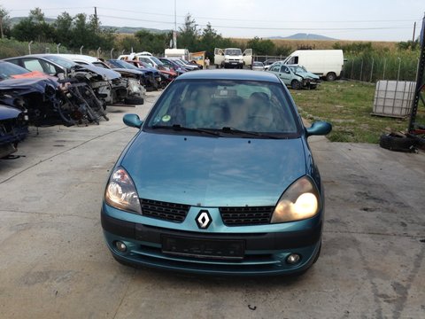 Dezmembrez Renault Clio 2 1.5 DCI