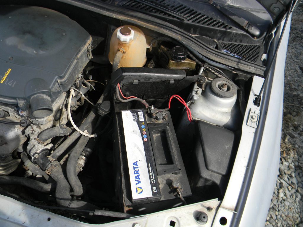 Dezmembrez Renault CLIO 2 / SYMBOL 1 199