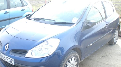 Dezmembrez RENAULT CLIO 3,1.4 B