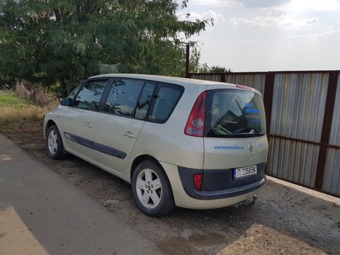 Dezmembrez Renault Espace 4 3000 dci an 2007