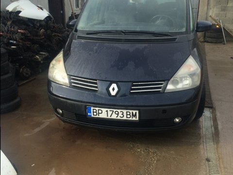 Dezmembrez renault espace din 2004 motor 2.2 dci