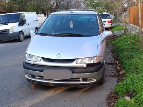 Dezmembrez Renault ESPACE Mk 3 1996 - 2002 2.2 D Motorina