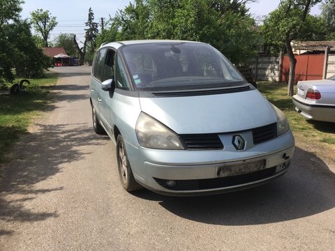 Dezmembrez Renault Espace motor 2, 2 dci , an 2006