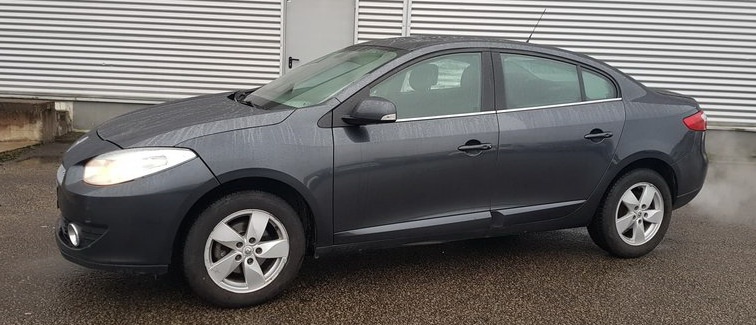 Dezmembrez Renault Fluence, an fabr. 2010, 1.6i 16V