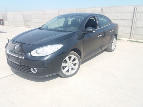 Dezmembrez Renault Fluence