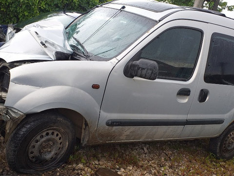 Dezmembrez Renault Kangoo an 2001