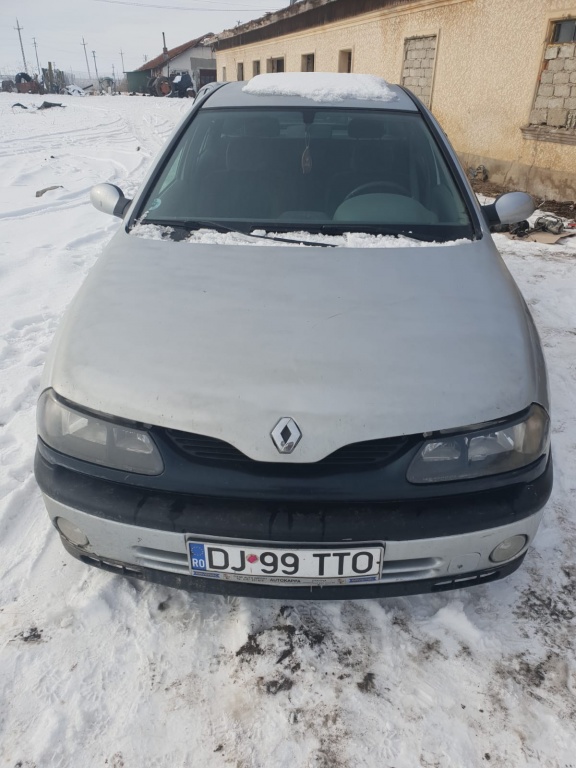 Dezmembrez Renault Laguna 1999 hatchback 1.6 16v