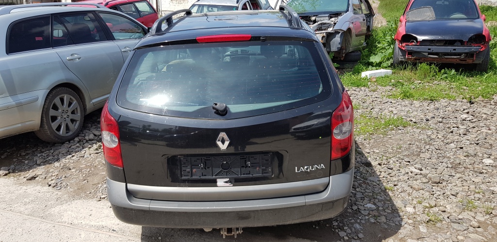 Dezmembrez Renault Laguna II 2002 COMBI 