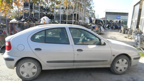 Dezmembrez Renault MEGANE 1 1995 - 2006 