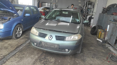 Dezmembrez Renault Megane 2 2005 sedan 1.5