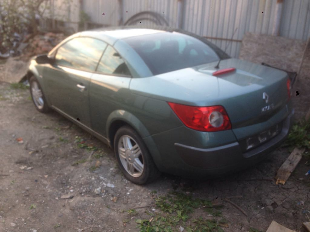 Dezmembrez Renault Megane 2 2006 CABRIO 1.9 DCI