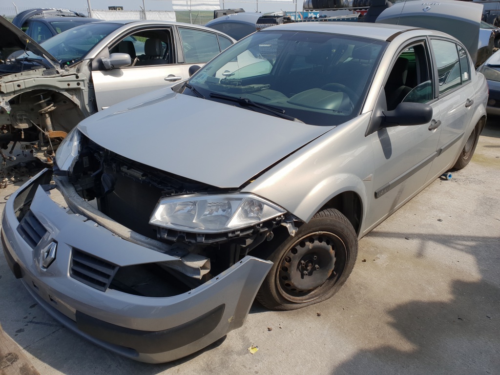 Dezmembrez Renault Megane 2 Sedan 1.6 16v