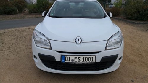 Dezmembrez Renault Megane 2010 Hatchback